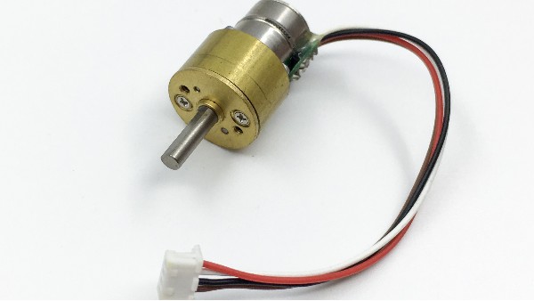 深圳減速步進電機廠家為您揭秘:用步進或伺服驅(qū)動凸輪分割器精度會更高嗎