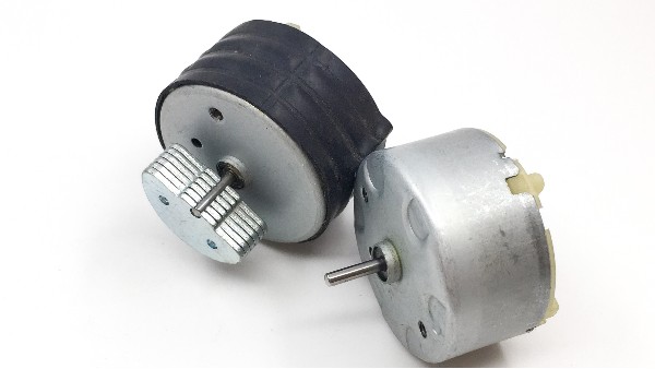 深圳振動(dòng)電機(jī)電機(jī)廠家為您揭秘:振動(dòng)電機(jī)冒煙了怎么辦？