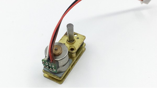 深圳減速步進(jìn)電機(jī)廠家為您揭秘:如何選擇合適的減速步進(jìn)電機(jī)