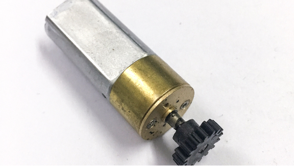 深圳減速電機(jī)廠家為您揭秘：智能機(jī)器人微型直流減速電機(jī)怎么選