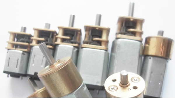 深圳微型減速電機(jī)廠家為您揭秘: 微型電動(dòng)機(jī) 220v交流小電機(jī)