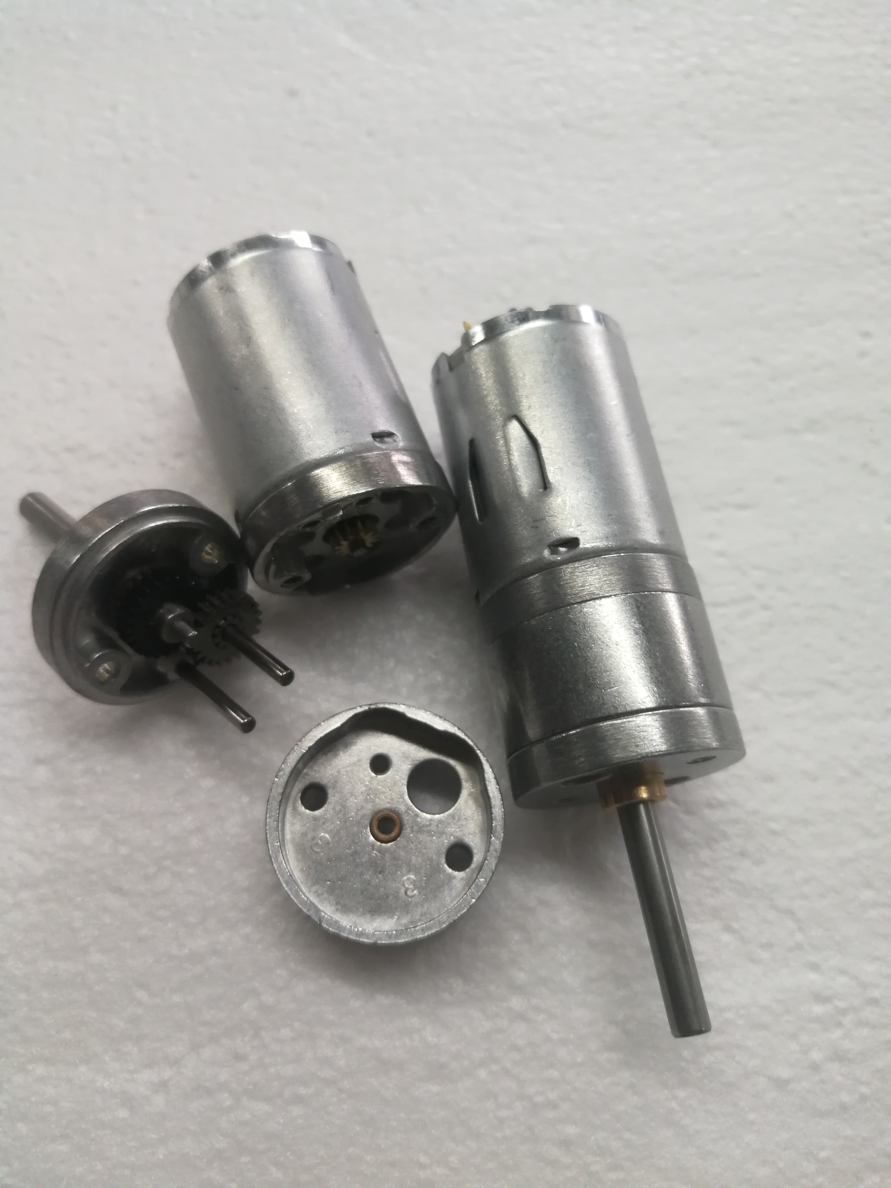 深圳齒輪減速電機(jī)電機(jī)廠家為您揭秘：微型減速電機(jī) 微型齒輪減速馬達(dá) 